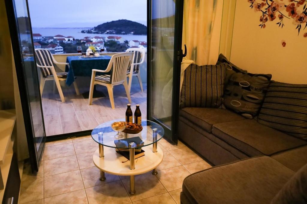 Apartment In Kali With Sea View, Balcony, Air Conditioning, Wi-Fi Экстерьер фото